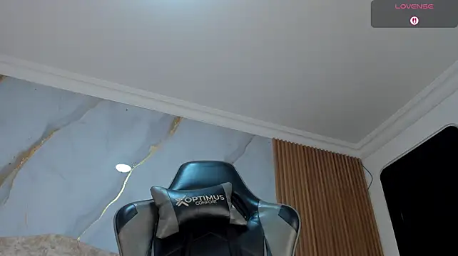lia_16