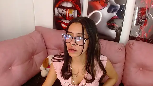 Miahotcs1 live cam on StripChat