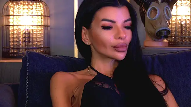 EleniaDevons live cam on StripChat