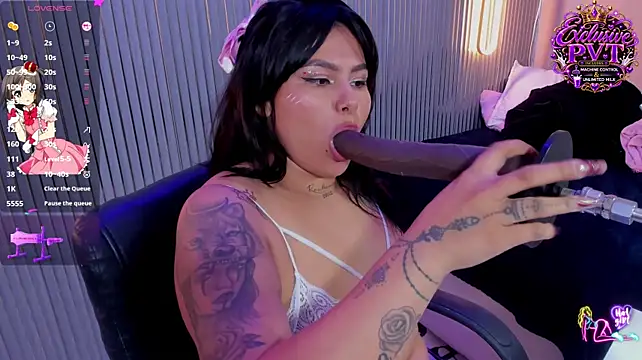 brunette_zoe live cam on StripChat