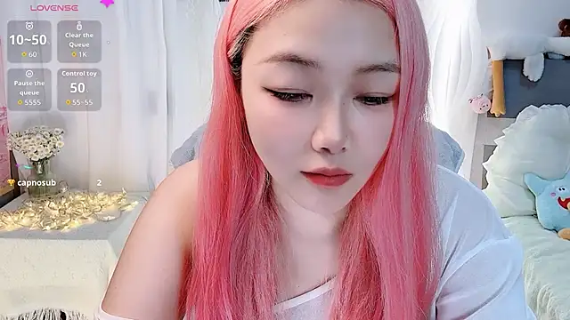 -Nini-- live cam on StripChat