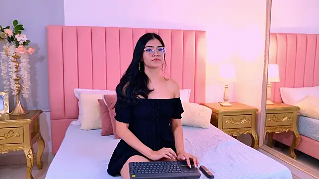 AnnieBlueX live cam on StripChat
