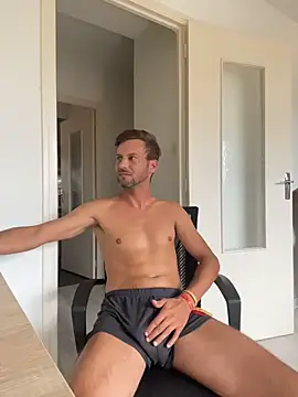 babyboy2021xxx live cam on StripChat