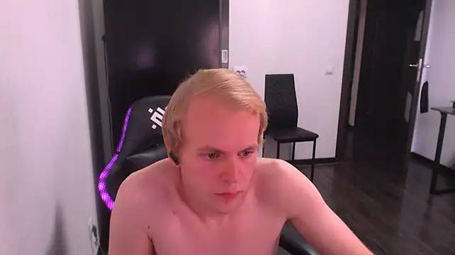 jacobflyens live cam on StripChat