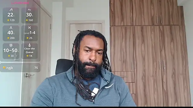 blackmuscless live cam on StripChat