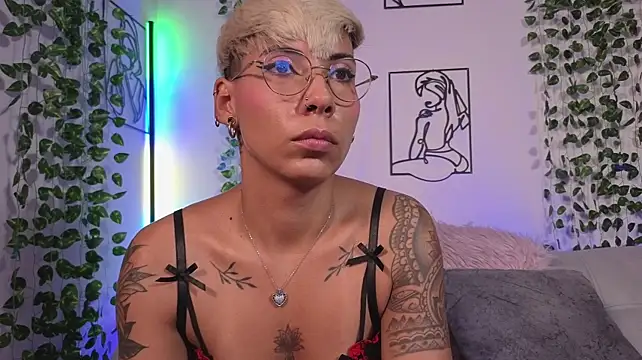 MiaMorgan_