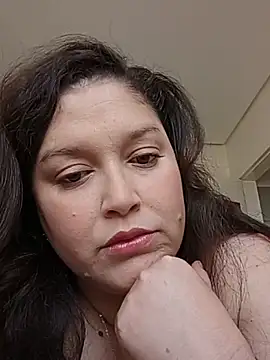 DEUSA_VAL_BBW live cam on StripChat