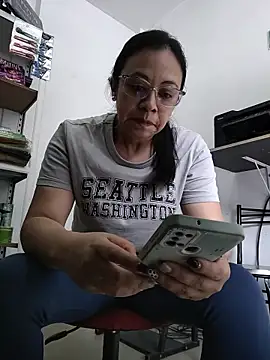 Violeta-Stationery_7 live cam on StripChat