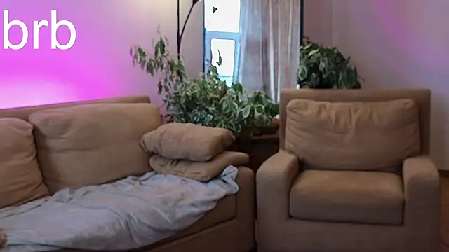 m1lless live cam on StripChat