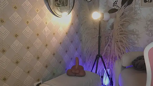 MaddyOwens live cam on StripChat