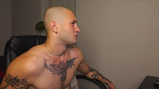 Igor_Wilde live cam on StripChat