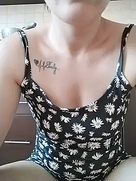 Honeytrap369 live webcam