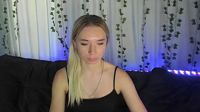 Emily_Hartt
