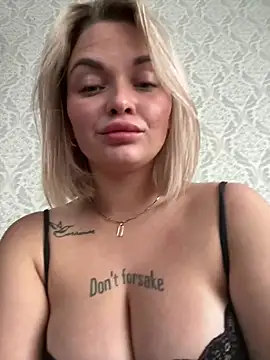 EvaDelicious_ live cam on StripChat
