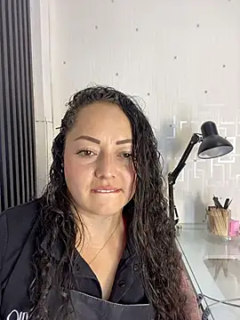 Nails_Lucia live cam on StripChat