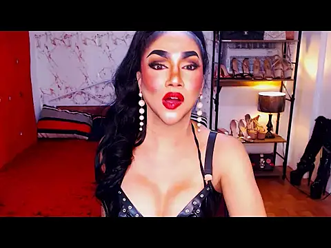 MeatyhorsecockMistress live cam on StripChat