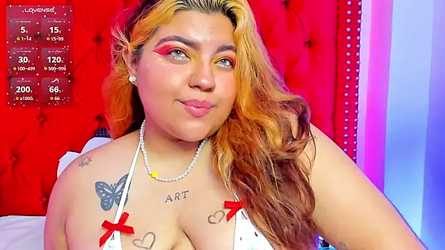 SunnyHoney_ live cam on StripChat