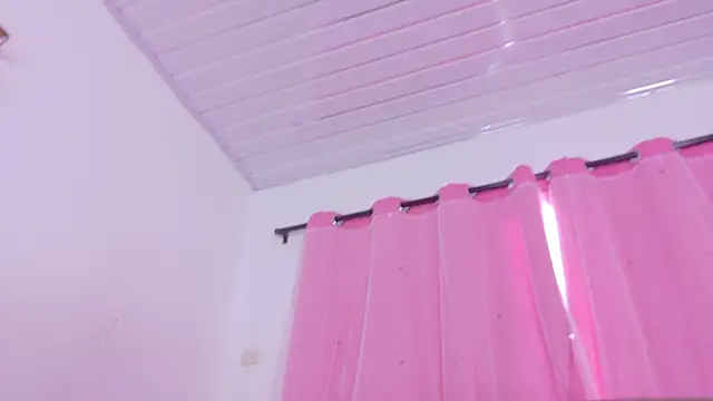 LilithSmiith live cam on StripChat