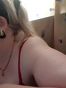 Missy_DM live cam on StripChat