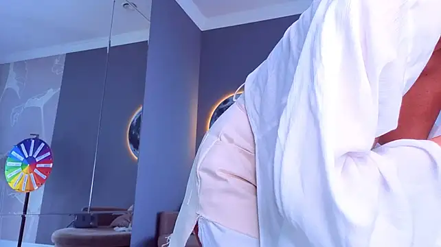 SpoilM3Mor3 live cam on StripChat