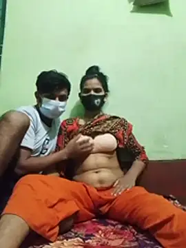 Tamanna_0 live cam on StripChat