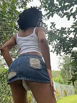 Modelo: HOT_LADY_777
