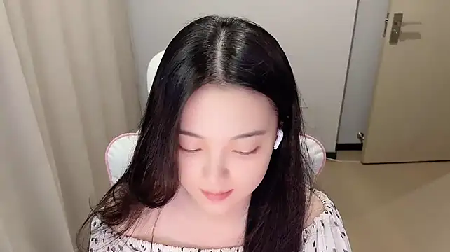 max688 live cam on StripChat