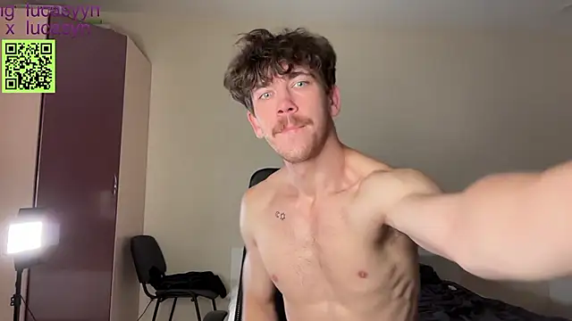 luca_syn live cam on StripChat