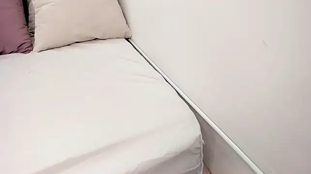 sarah_miller3 live cam on StripChat