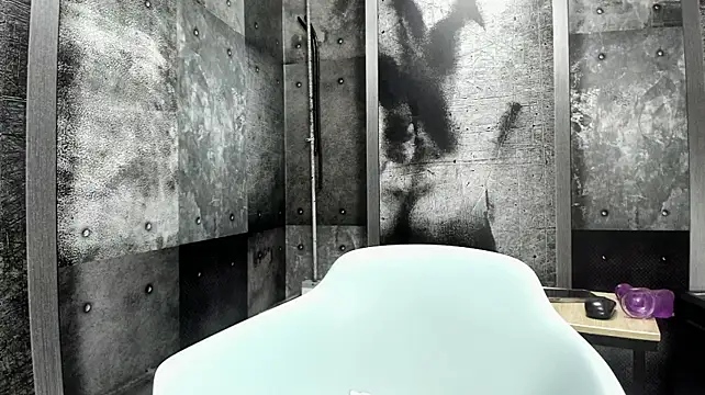 Gury_tattoo live cam on StripChat