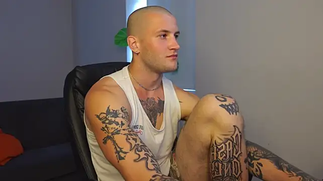 Igor_Wilde live cam on StripChat