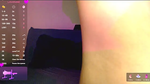 Kaia_Fadul live cam on StripChat