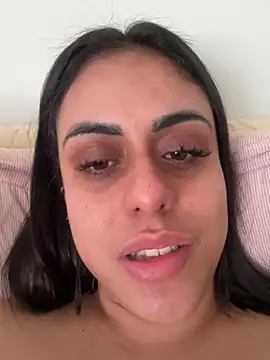 amorinha99 live cam on StripChat