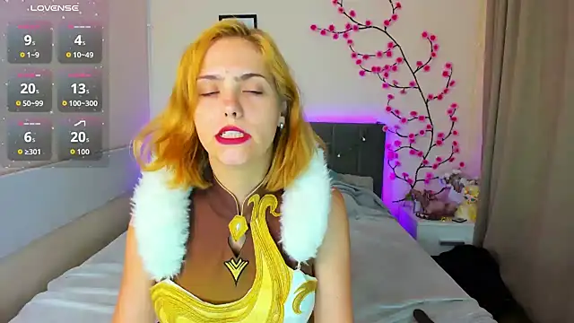 DellaRows live cam on StripChat