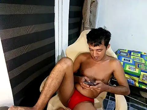 Spicy_RowyCam live cam on StripChat