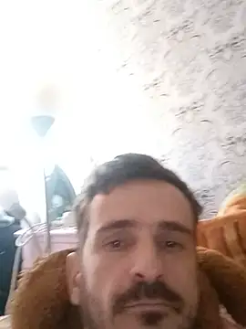 bubu38Goody live cam on StripChat