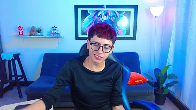 alexcum_18 live cam on StripChat