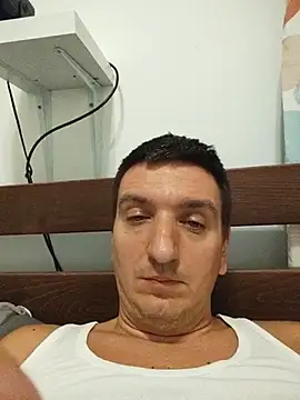DiscoNinja86 live cam on StripChat