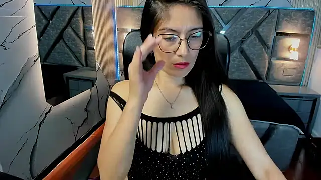 AnnyMilet_ live cam on StripChat