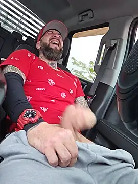 Beardedtattood's live cam