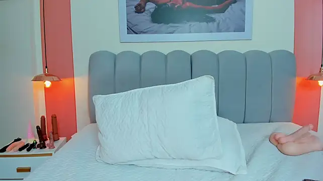 EmmaBoyd live webcam