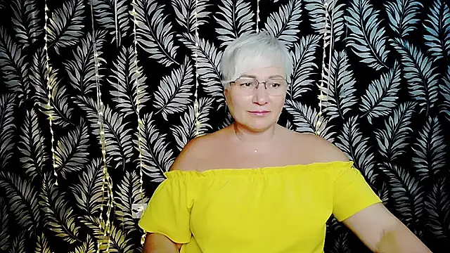 Olivia_playful live cam on StripChat