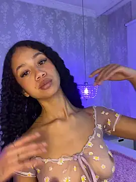 jadee8 webcam