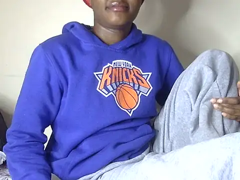 Petite_Ebony10