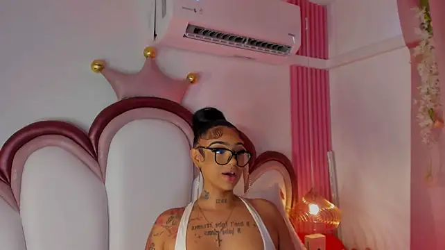 Mia_Jansen live cam on StripChat