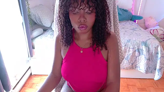 SparklingSoleil live cam on StripChat