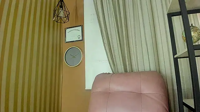 Scarlett_Barnes live