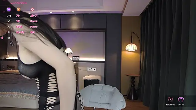 AYW-21 Live Webcam on Stripchat
