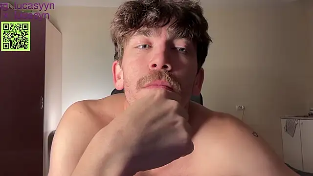 luca_syn live cam on StripChat