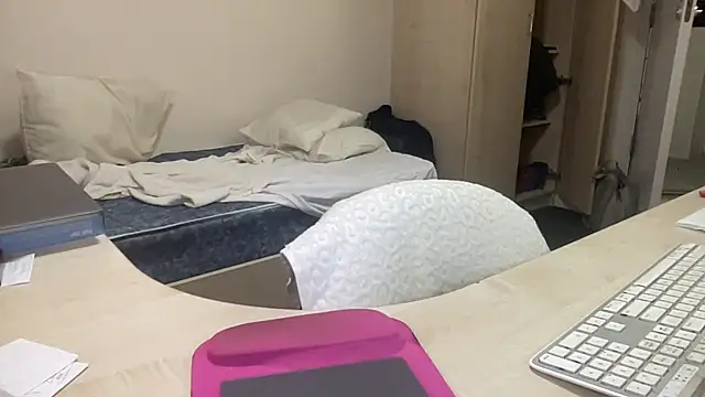 coach-karl live cam on StripChat